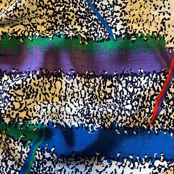 90’s graphic print skirt and sweater set! Size 8 (small) - Picture 5 of 5